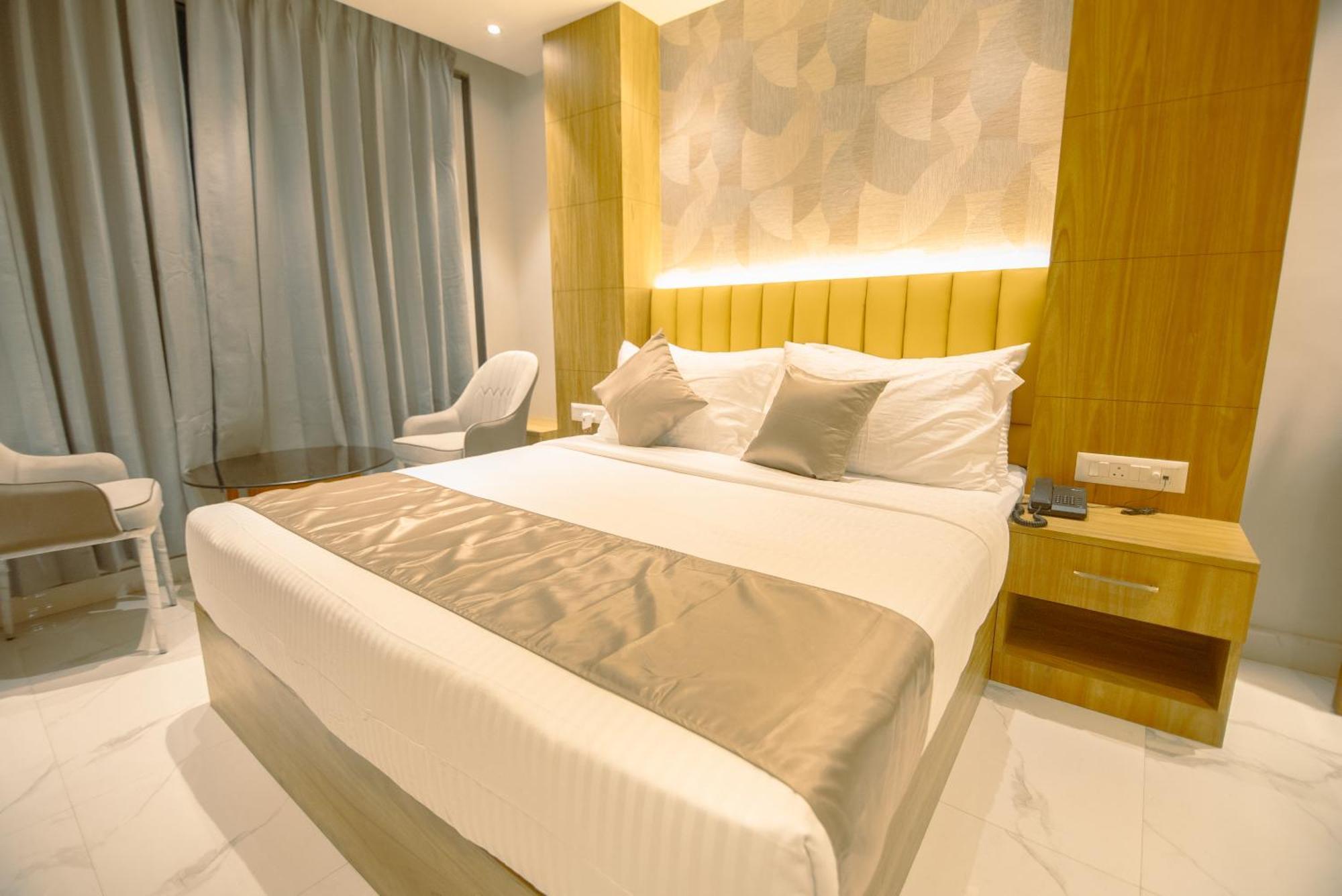 Hotel Dc Star Calcutta Eksteriør billede