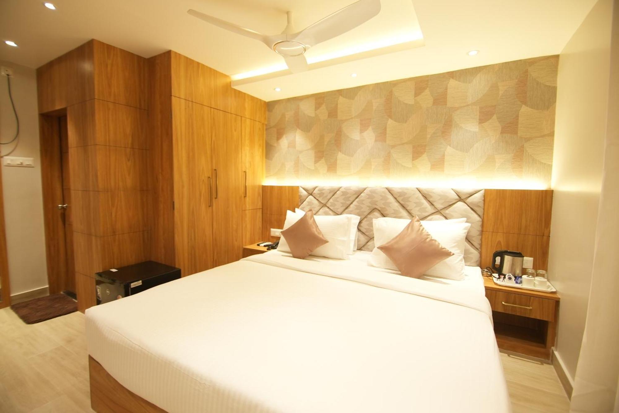 Hotel Dc Star Calcutta Eksteriør billede